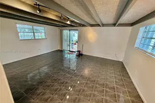 8855 SW 17th Terrace, Miami, FL 33165 - Photo 13