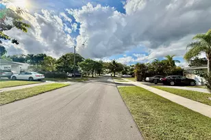 8855 SW 17th Terrace, Miami, FL 33165 - Photo 3