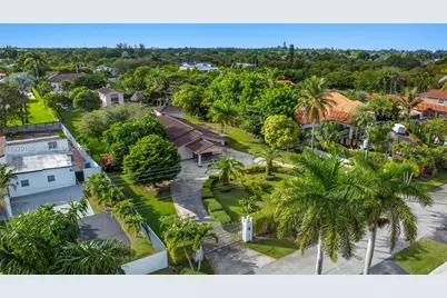 300 SW 123rd Ave, Miami, FL 33184 - Photo 9