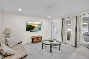 500 S Luna Ct, Hollywood, FL 33021 - Photo 9