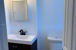 2001 N Dixie Hwy, Pompano Beach, FL 33060 - Photo 5