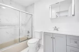 1051 NE 204th Ln, Miami, FL 33179 - Photo 15