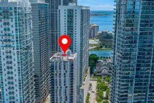 31 SE 6th St, Miami, FL 33131 - Photo 25