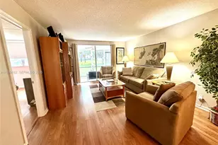 8990 S Hollybrook Blvd, Pembroke Pines, FL 33025 - Photo 3