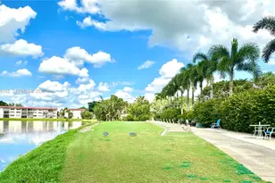 8990 S Hollybrook Blvd, Pembroke Pines, FL 33025 - Photo 41