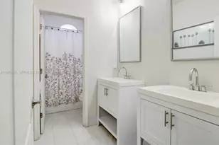 1156 NE 37th Pl, Homestead, FL 33033 - Photo 21