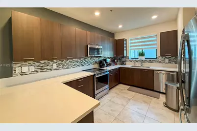 4654 NW 84th Ave, Doral, FL 33166 - Photo 3