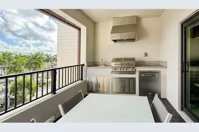 4654 NW 84th Ave, Doral, FL 33166 - Photo 7