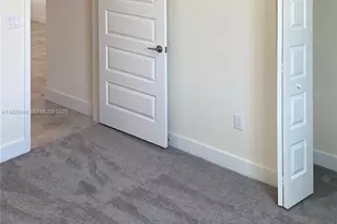 4654 NW 84th Ave, Doral, FL 33166 - Photo 23