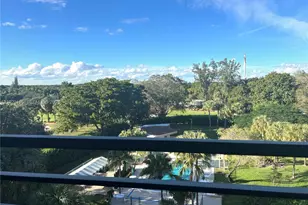 900 St Charles Pl, Pembroke Pines, FL 33026 - Photo 19