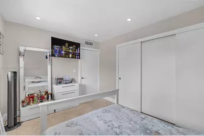 7430 Miami Lakes Dr #E301, Miami Lakes, FL 33014 - Photo 19