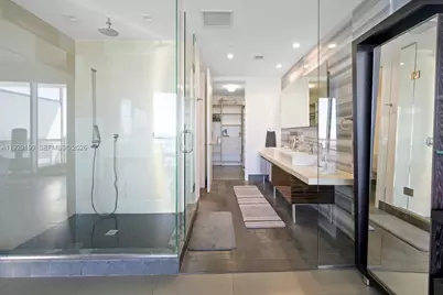 1100 Biscayne Blvd #3104, Miami, FL 33132 - Photo 11