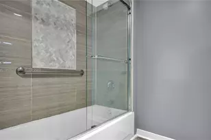 4332 Collins Ave, Miami Beach, FL 33140 - Photo 17