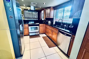 3007 NE 183rd Ln, Aventura, FL 33160 - Photo 15