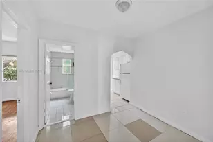 1220 Marseille Dr, Miami Beach, FL 33141 - Photo 19