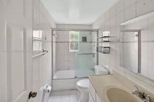 1220 Marseille Dr, Miami Beach, FL 33141 - Photo 15