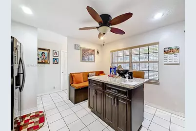 9521 NW 42nd St, Sunrise, FL 33351 - Photo 9