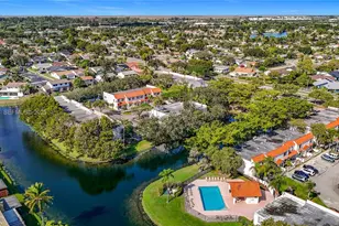 9521 NW 42nd St, Sunrise, FL 33351 - Photo 39