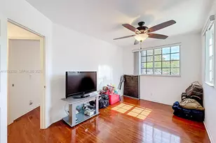 9521 NW 42nd St, Sunrise, FL 33351 - Photo 23