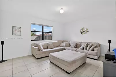 13345 SW 284th Ter, Homestead, FL 33033 - Photo 9