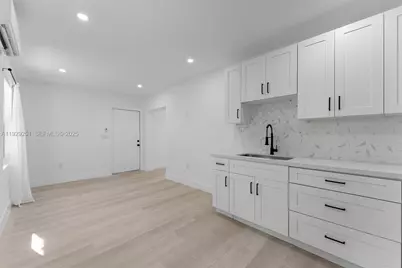 2610 NW 83rd Ave #B, Sunrise, FL 33322 - Photo 3