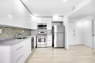 2030 S Ocean Dr, Hallandale Beach, FL 33009 - Photo 21