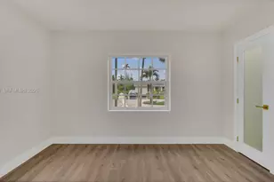 261 NW 144th St, Miami, FL 33168 - Photo 15