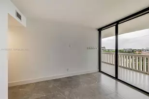 1000 Island Blvd, Aventura, FL 33160 - Photo 23