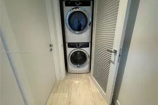 1451 Brickell Ave, Miami, FL 33131 - Photo 7