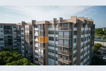 1100 Saint Charles Pl #620, Pembroke Pines, FL 33026 - Photo 35