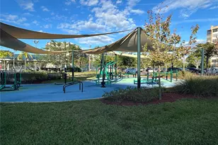 1100 St Charles Pl, Pembroke Pines, FL 33026 - Photo 27