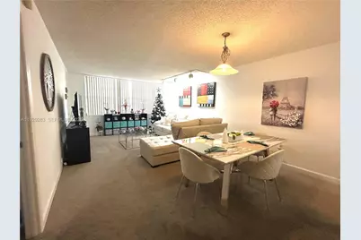 1100 Saint Charles Pl #620, Pembroke Pines, FL 33026 - Photo 3