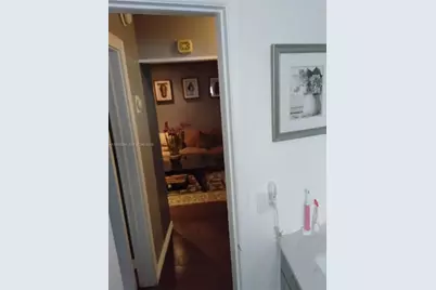 911 W Country Club Cir, Plantation, FL 33317 - Photo 13