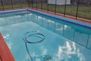 4320 SW 98th Ct, Miami, FL 33165 - Photo 13