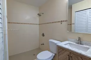 7199 W 30th Ct, Hialeah, FL 33018 - Photo 23