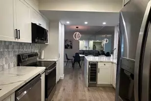 5055 Collins Ave, Miami Beach, FL 33140 - Photo 5