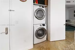 16001 Collins Ave, Sunny Isles Beach, FL 33160 - Photo 29