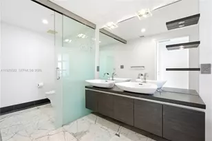 200 Biscayne Blvd Way, Miami, FL 33131 - Photo 11