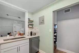 7173 Orange Dr, Davie, FL 33314 - Photo 11