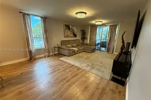 7173 Orange Dr, Davie, FL 33314 - Photo 7