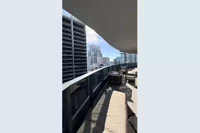 1000 Brickell Plz #4009, Miami, FL 33131 - Photo 33