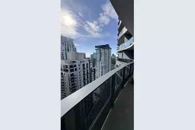 1000 Brickell Plz #4009, Miami, FL 33131 - Photo 29