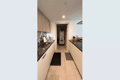 1000 Brickell Plz #4009, Miami, FL 33131 - Photo 11