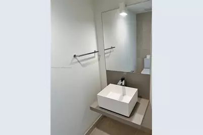 1000 Brickell Plz #4009, Miami, FL 33131 - Photo 23