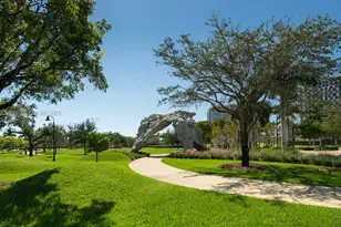 8005 Lake Dr, Doral, FL 33166 - Photo 17