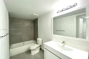 8005 Lake Dr, Doral, FL 33166 - Photo 7