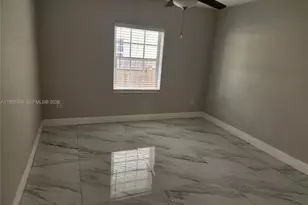 342 E 46th St, Hialeah, FL 33013 - Photo 15