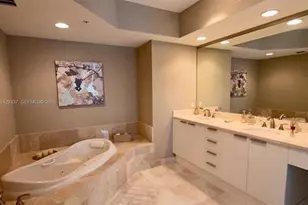 14951 Royal Oaks Ln, North Miami, FL 33181 - Photo 15