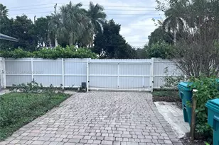 15720 NW 44th Ct, Miami Gardens, FL 33054 - Photo 17