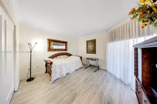 17555 Collins Ave, Sunny Isles Beach, FL 33160 - Photo 23